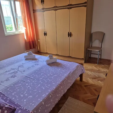 Hébergement de vacances Ino