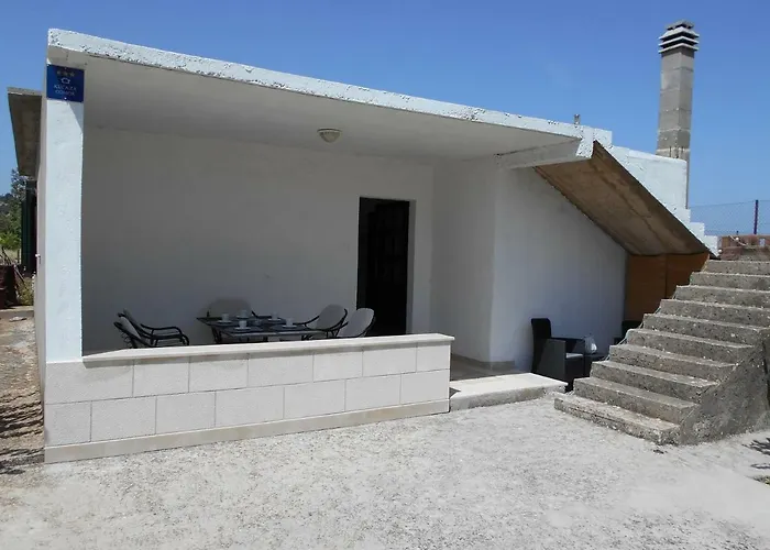 Ino Hébergement de vacances *